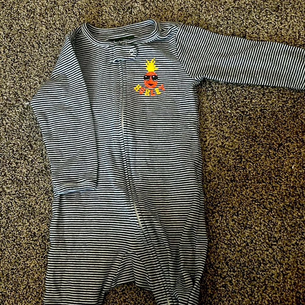 like new hurley baby boy pajama 9m